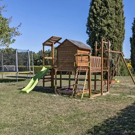 Domaine La Poudié Hébergement de vacances *