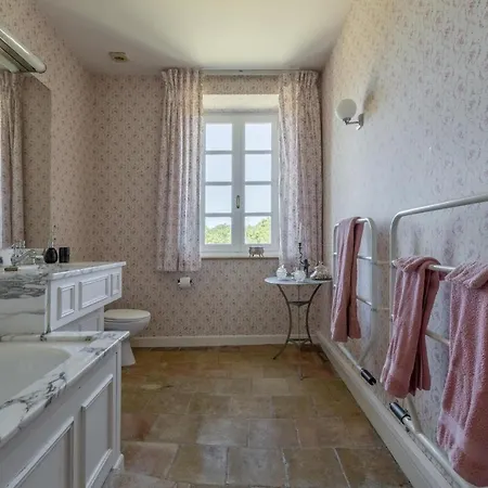 Domaine La Poudie Feriehus *